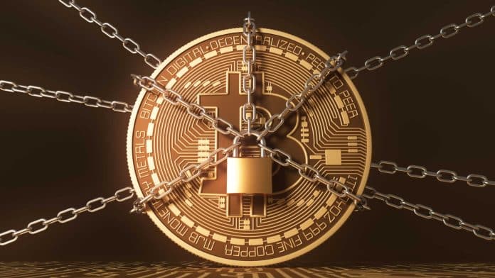 Bitcoin preso por correntes.