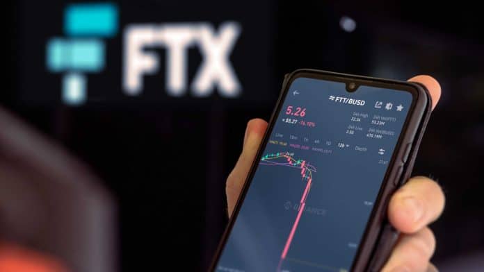 FTT, token emitido pela falida FTX, em queda na Binance.