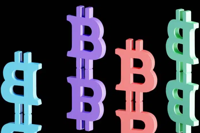 Bitcoins em várias cores
