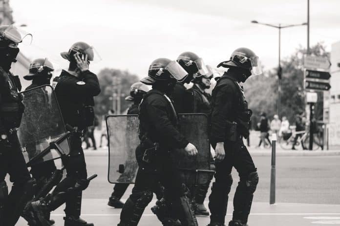 Policiais em operação