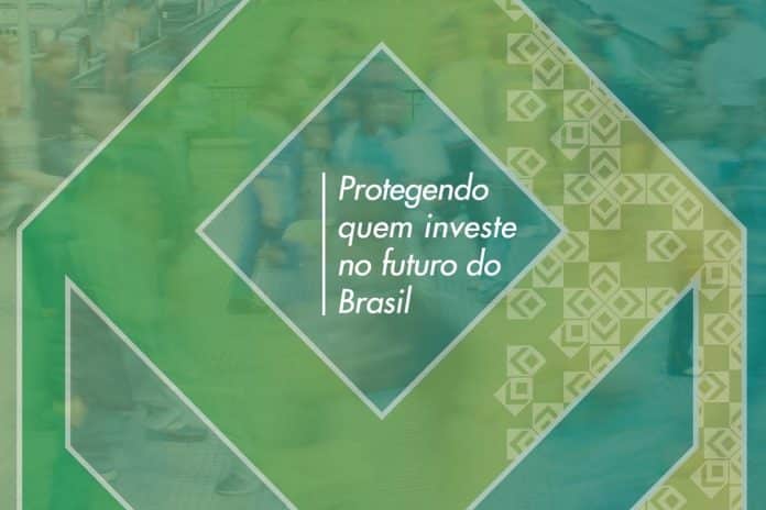 Slogan da CVM em página do Facebook