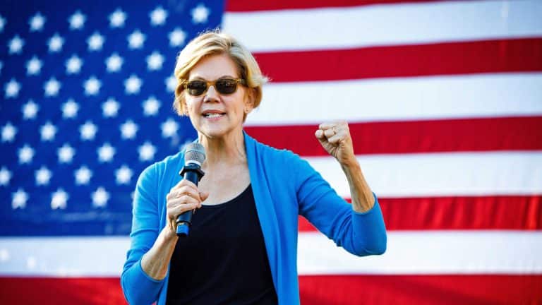 Elizabeth Warren, senadora americana.