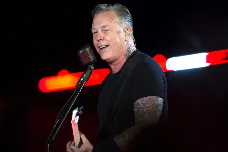 Metallica alerta fãs sobre golpe com criptomoedas envolvendo novo álbum