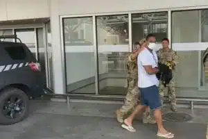 Faraó dos bitcoins em transferência para presídio de segurança máxima no Paraná