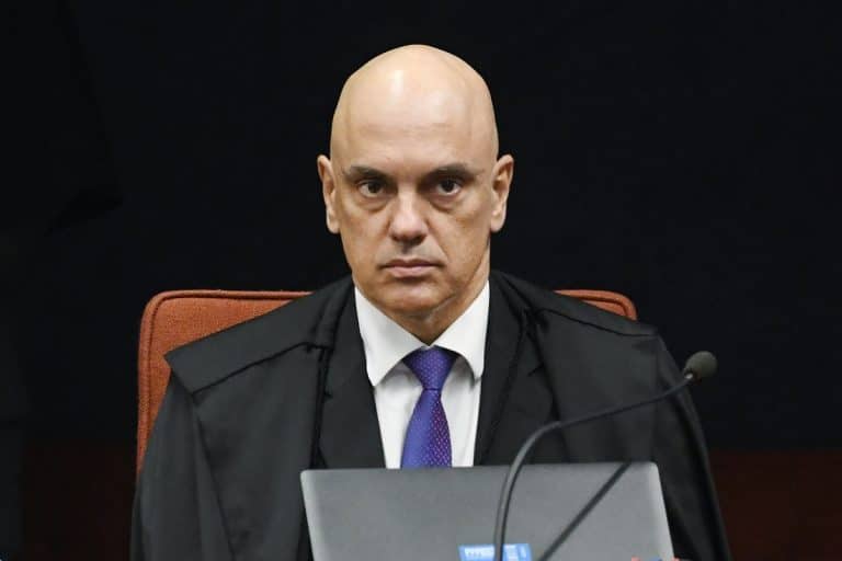 Ministro Alexandre de Moraes durante sessão da Primeira Turma do STF.
