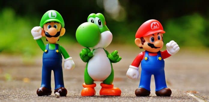 Personagens do jogo Super Mario da Nintendo.