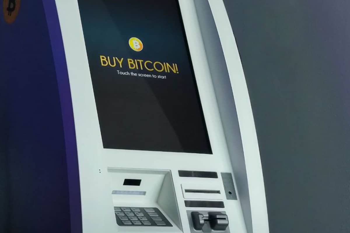 Caixa eletrônico de bitcoin produzido pela General Bytes
