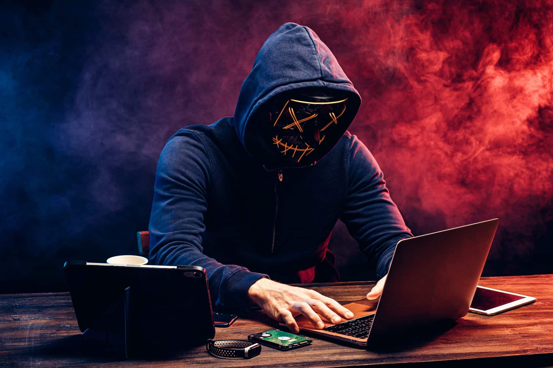 Plataforma de criptomoedas é atacada e hackers criam bilhões de tokens BNB e Shiba Inu