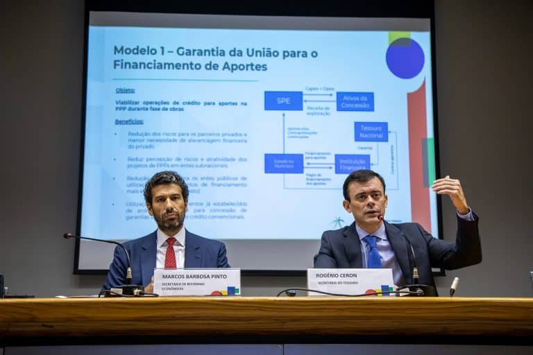 Os secretários do Tesouro, Rogério Ceron, e Reformas Econômicas, Marcos Pinto, concederam coletiva à imprensa nesta quinta-feira (20), às 9h, no auditório do Ministério da Fazenda, bloco P. Foto: Washington Costa-MF