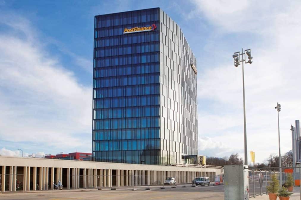 Prédio do PostFinance, grande banco estatal da Suíça