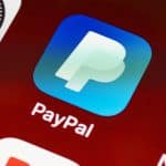 Ícone do aplicativo do PayPal em disposito móvel
