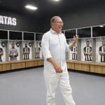 John Textor, acionista majoritário da SAF do Botafogo, teve imagem utilizada por golpistas