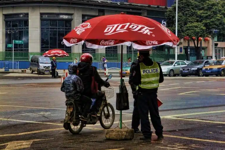 Policial na China na rua