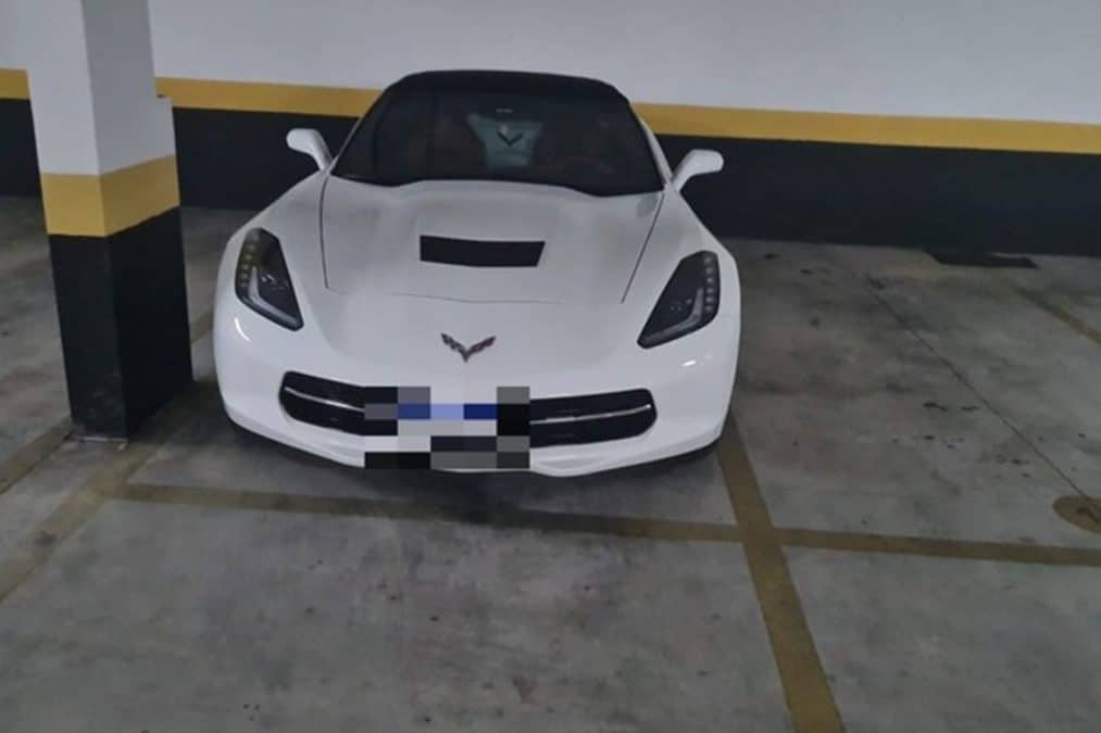 Veículo de luxo apreendido com integrantes de organização criminosa do Rio de Janeiro, na Operação McQuenn