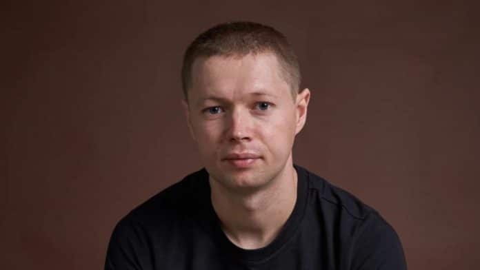 Alexandr Gutu, vítima de golpe de romance envolvendo criptomoedas. Fonte: Crowdfunder/Reprodução.
