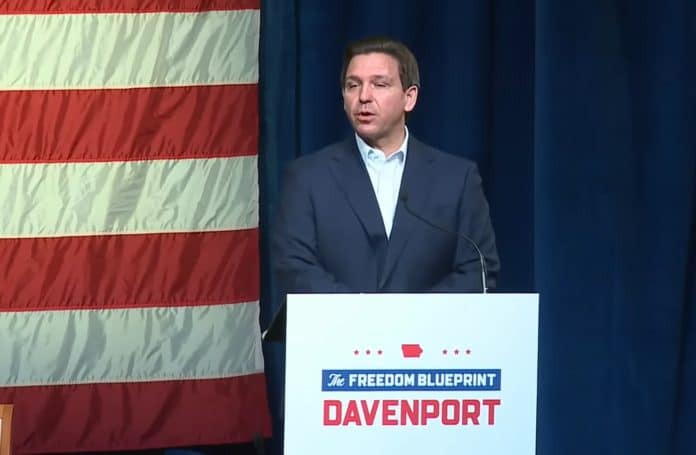 Ron DeSantis, governador da Flórida. YouTube/Reprodução.