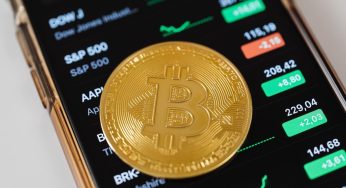 Preço do bitcoin entra em correção após atingir maior preço do ano