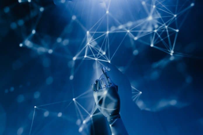 Robô com mão encostando em rede ethereum