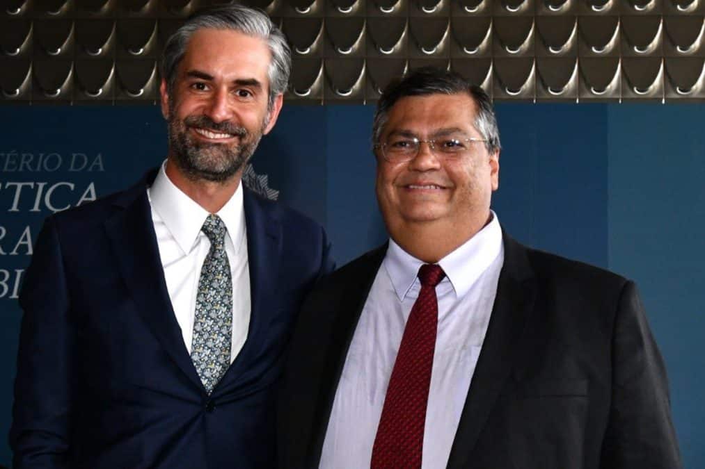 Secretário Nacional de Justiça, Augusto de Arruda Botelho, ao lado do Ministro da Justiça, Flávio Dino