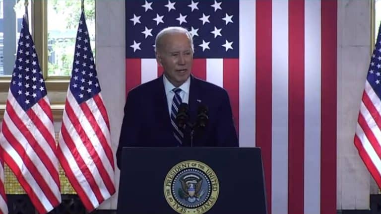 Joe Biden, presidente dos EUA, prometendo mais impostos sobre investidores de criptomoedas. Fonte: Reprodução.