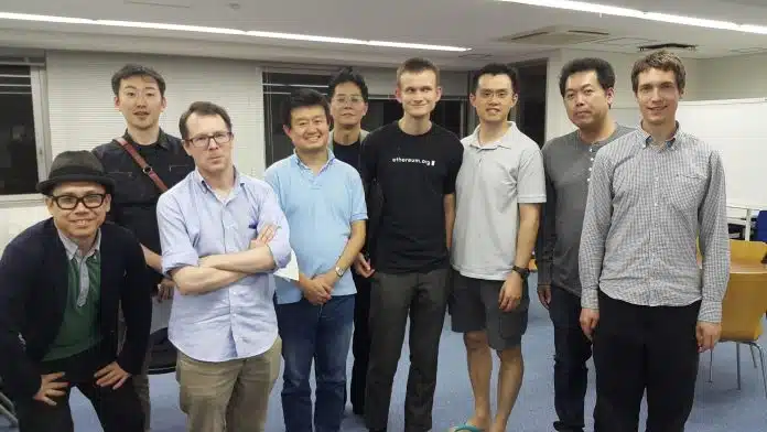 CZ compartilha foto com fundador do Ethereum dias antes da criptomoeda ser lançada, em 2015