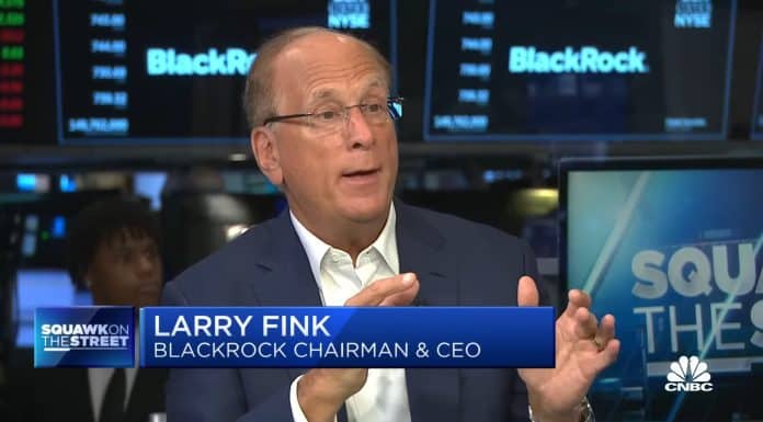Larry Fink, CEO da BlackRock. Fonte: YouTube/CNBC.