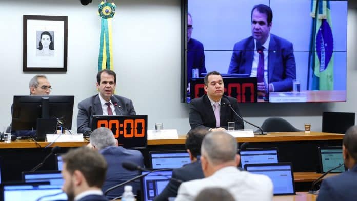 Votação de requerimentos na CPI das Pirâmides Financeiras