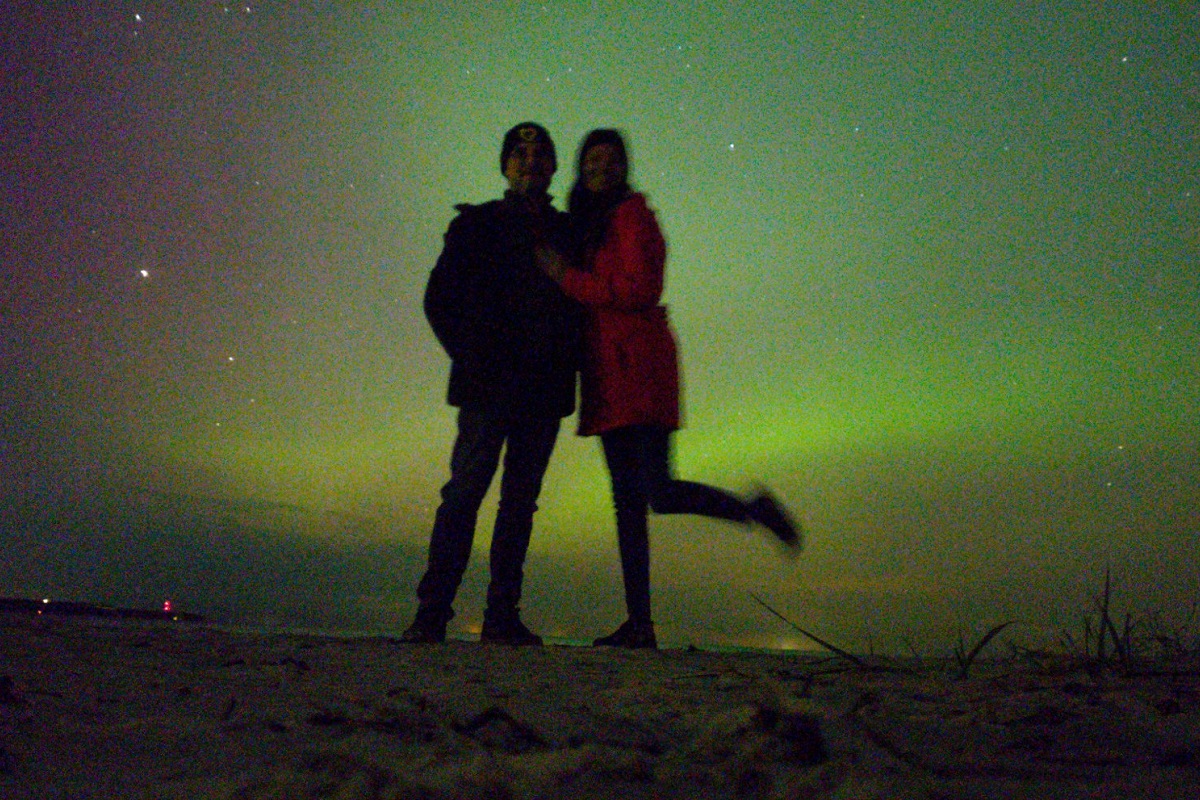 Brasileiro Edilson Osório e esposa conhecendo a aurora boreal