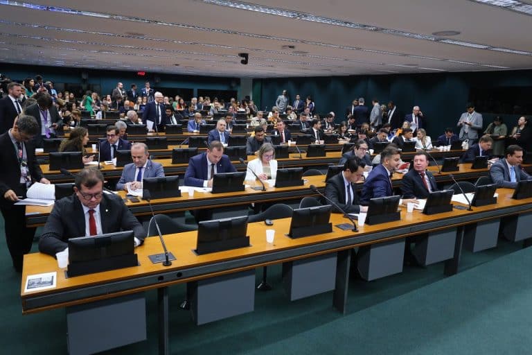 Votações de propostas na Comissão de Constituição e Justiça e de Cidadania (CCJC)
