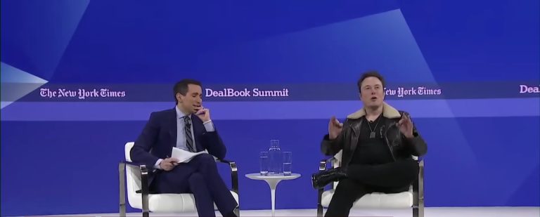 Elon Musk xingando anunciantes do Twitter. Fonte: CNBC/Reprodução.