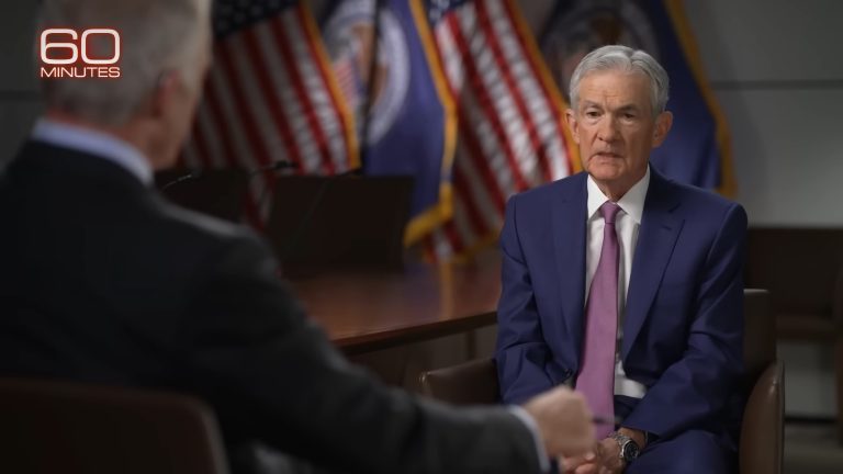 Jerome Powell, presidente do Fed, participando de entrevista ao programa 60 Minutes. Fonte: YouTube/Reprodução.