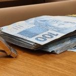 Dinheiro e bens de luxo sequestrados pela PF em operação
