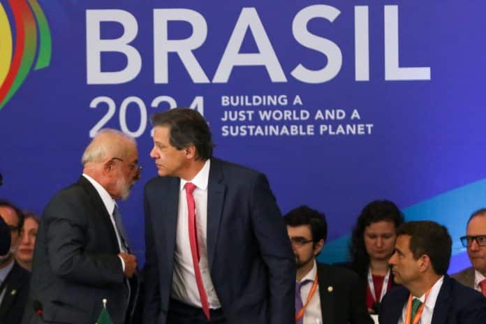 Brasília, DF 13/12/2023 O presidente Luiz Inácio Lula da Silva abre a sessão conjunta da Trilha de Sherpas e de Finanças do G20, no Palácio Itamaraty. O ministro da Fazenda, Fernando Haddad, e o presidente do Banco Central, Roberto Campos Neto, participaram do encontro.Foto: Fabio Rodrigues-Pozzebom/ Agência Brasil