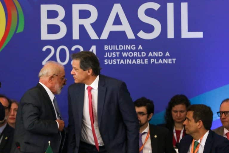 Brasília, DF 13/12/2023 O presidente Luiz Inácio Lula da Silva abre a sessão conjunta da Trilha de Sherpas e de Finanças do G20, no Palácio Itamaraty. O ministro da Fazenda, Fernando Haddad, e o presidente do Banco Central, Roberto Campos Neto, participaram do encontro.Foto: Fabio Rodrigues-Pozzebom/ Agência Brasil