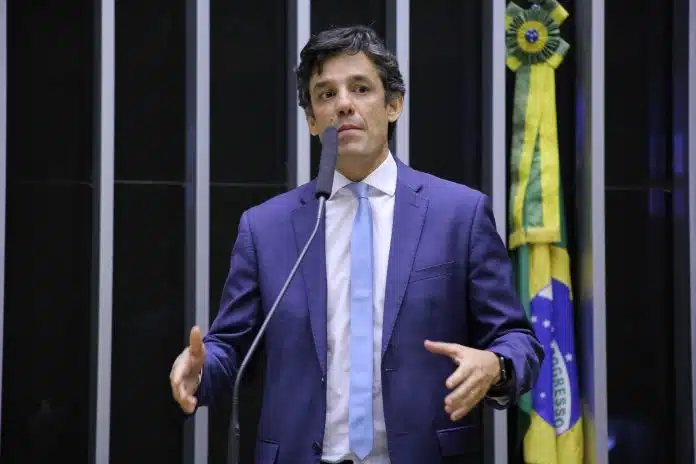 Ex-deputado federal Daniel Pires Coelho, candidato a prefeito de Recife nas eleições de 2024