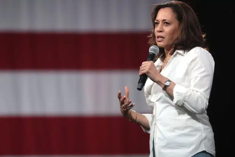 Kamala Harris no Fórum Presidencial Gun Sense (Gage Skidmore / Wikimedia)