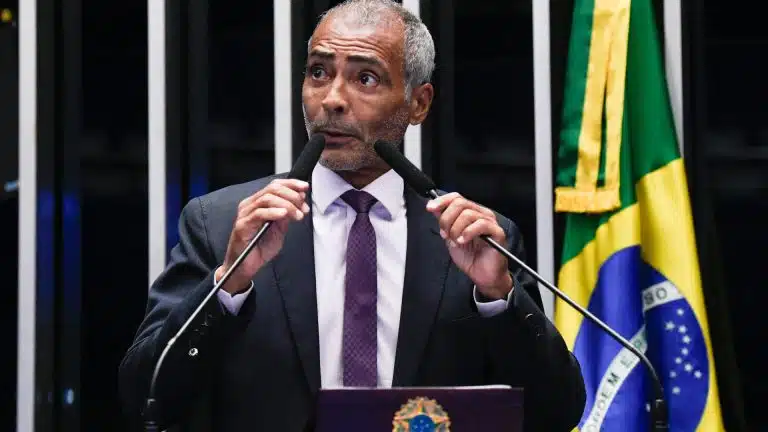 Plenário do Senado Federal durante sessão deliberativa ordinária. Período do expediente. Em discurso, à tribuna, senador Romário (PL-RJ). Foto: Jefferson Rudy/Agência Senado CPI das Apostas