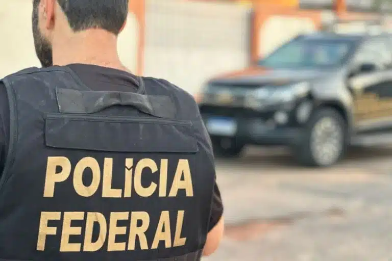 Agente da PF em mandado contra criminosos