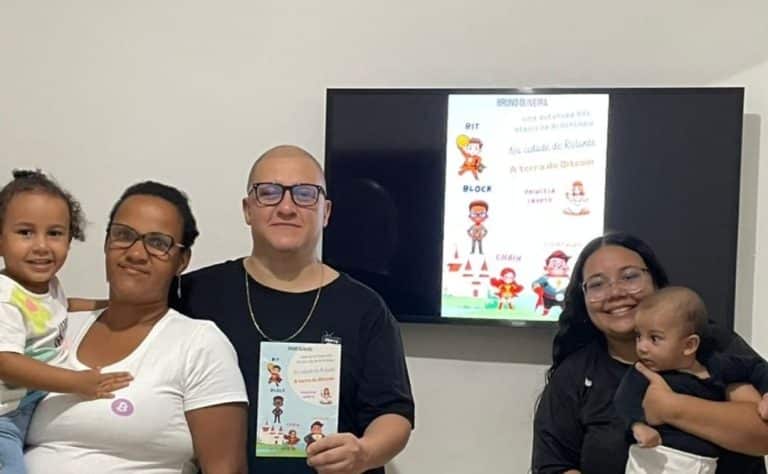 Brasileiro que transforma latinhas em Bitcoin lança livros que ensinam sobre a moeda digital