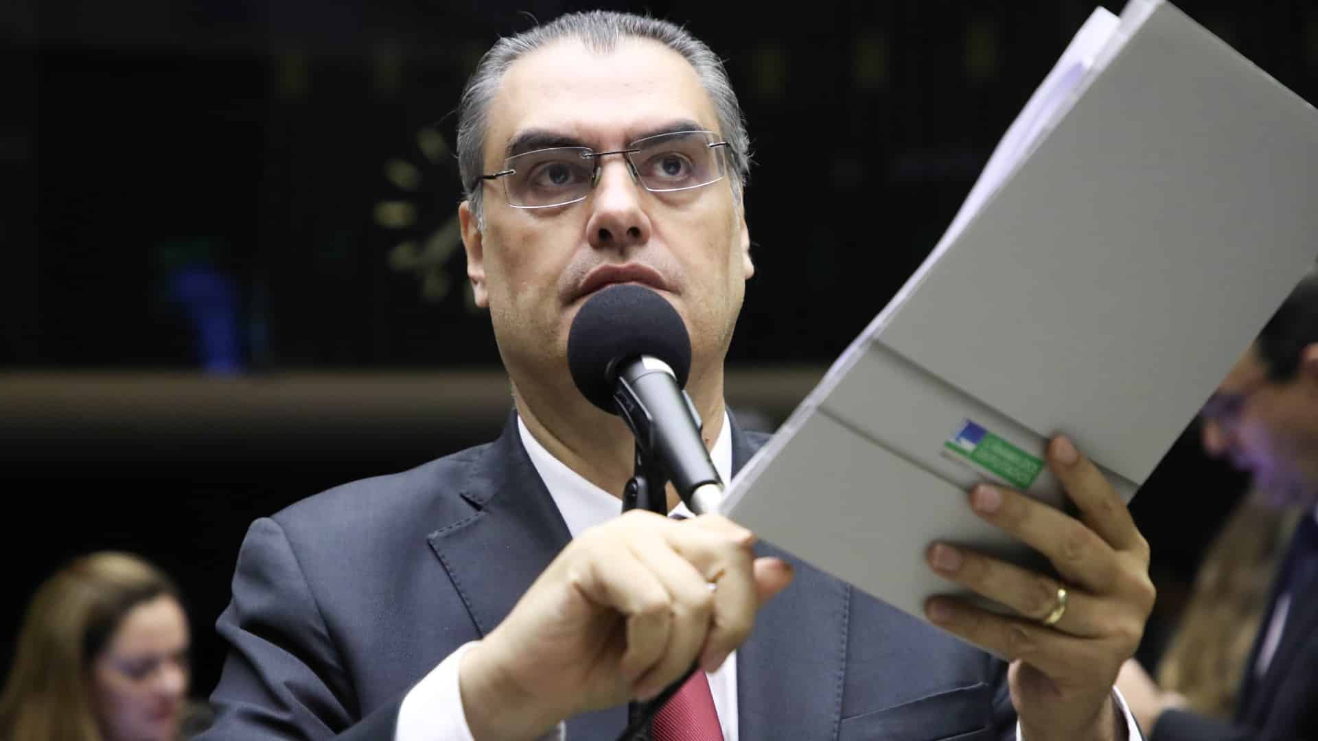 Anteprojeto de lei quer regular criptomoedas e contratos inteligentes no Brasil