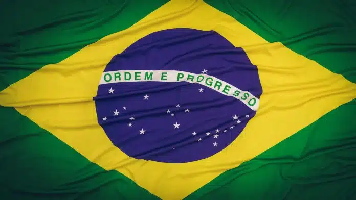 Bandeira do Brasil bitcoin brasileiros criptomoedas