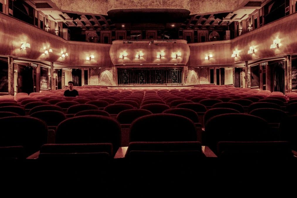 Casa de teatro criptomoedas NFTs