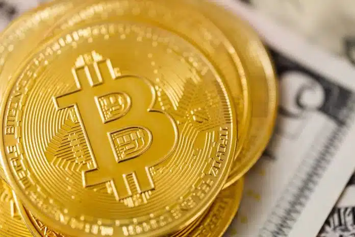 Moeda bitcoin em destaque