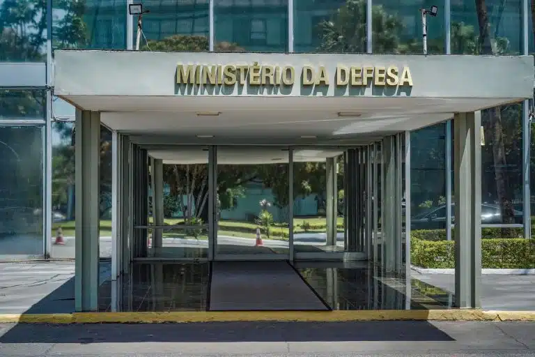 Prédio do Ministério da Defesa, na Esplanada dos Ministérios em Brasília. Foto: Rafa Neddermeyer/Agência Brasil