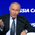Putin durante discurso no Fórum de Investimentos da Rússia. (Foto: Youtube)
