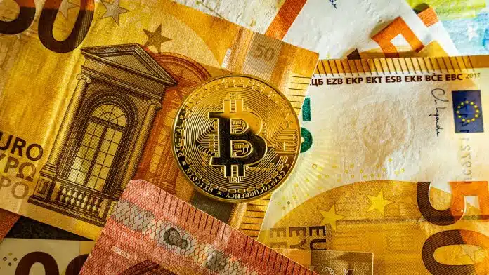 Bitcoin próximo de moedas fiduciárias