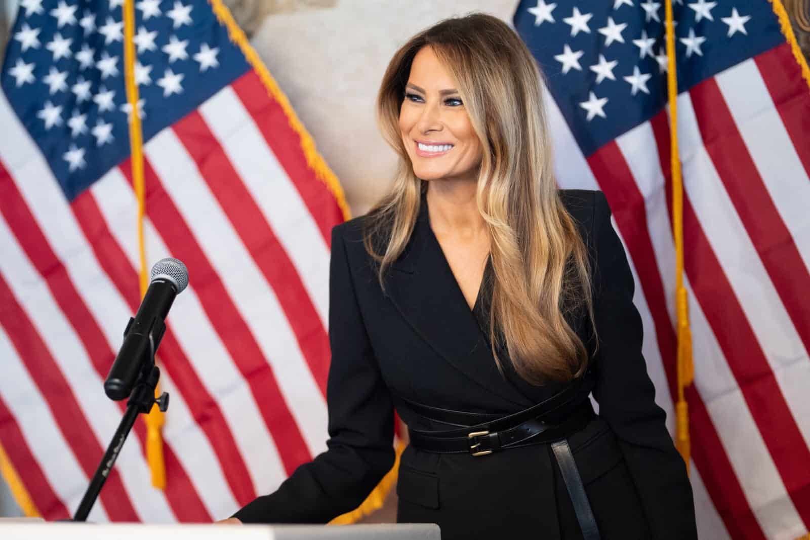 Memecoin de Melania Trump despenca 80%