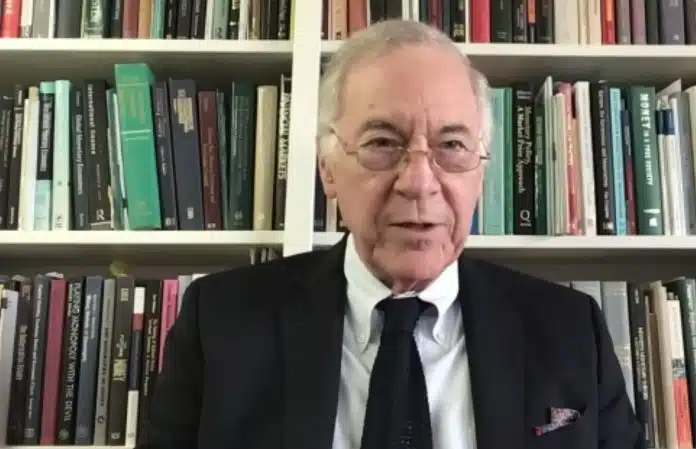 Economista Steve Hanke falando sobre Bitcoin. Fonte: Reprodução.