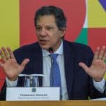 Fernando Haddad (Fazenda) (e) durante coletiva para explicar o pacote de gastos do governo. Foto: Fabio Rodrigues-Pozzebom/ Agência Brasil