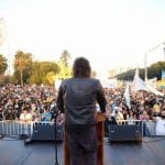 Javier Milei em discurso público na Argentina